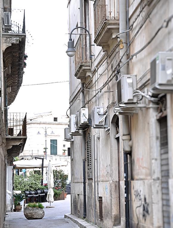 Keys Of Sicily - Appartamenti Modica Bassa Bagian luar foto